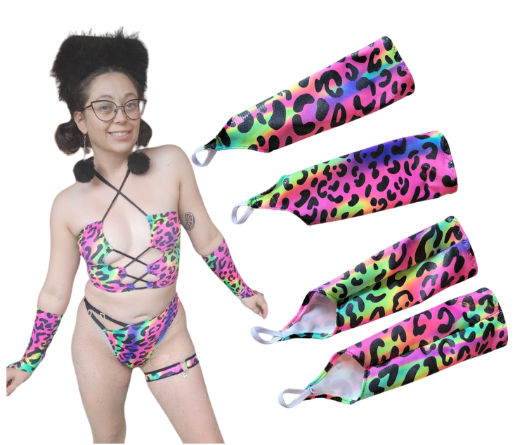 Wild Thing Fingerloop Sleeves
